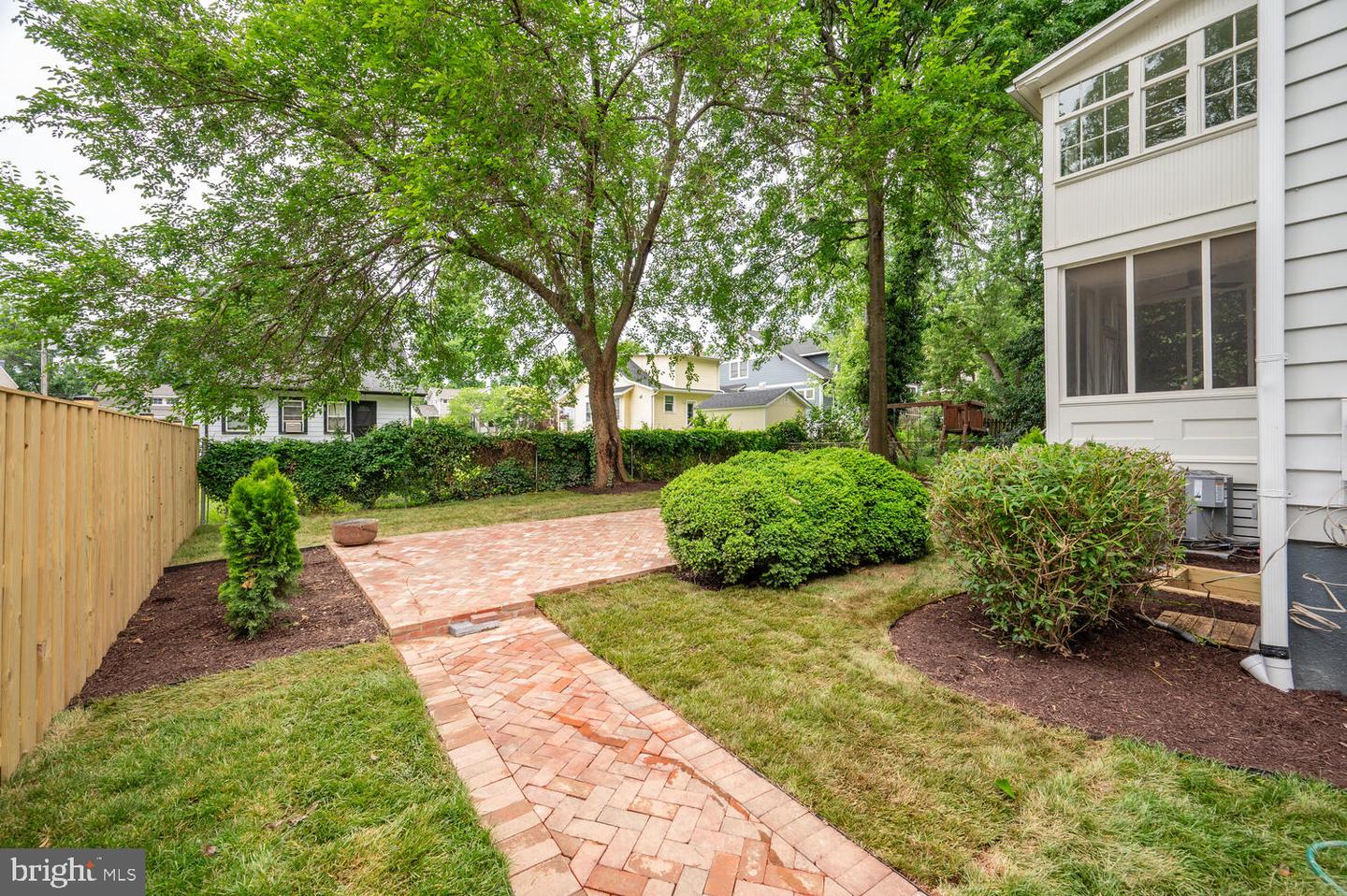 6 W MOUNT IDA AVE, ALEXANDRIA, Virginia 22305, 6 Bedrooms Bedrooms, ,4 BathroomsBathrooms,Residential,For sale,6 W MOUNT IDA AVE,VAAX2044382 MLS # VAAX2044382