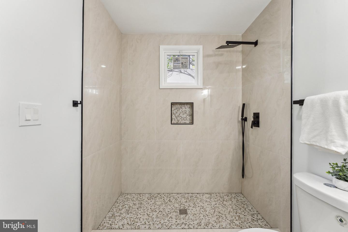 3104 DOUGLAS ST NE, WASHINGTON, District Of Columbia 20018, 7 Bedrooms Bedrooms, 8 Rooms Rooms,4 BathroomsBathrooms,Residential,For sale,3104 DOUGLAS ST NE,DCDC2196878 MLS # DCDC2196878