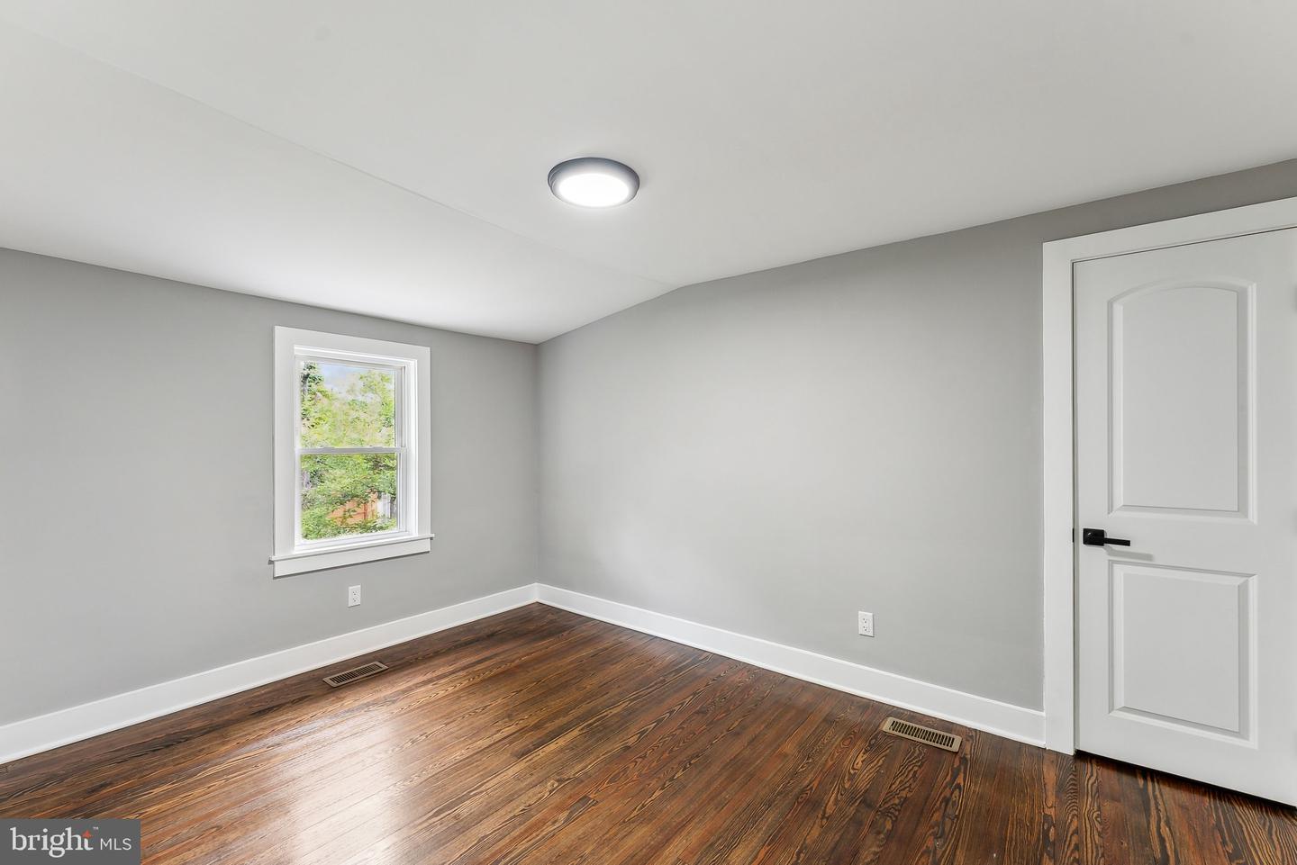 3104 DOUGLAS ST NE, WASHINGTON, District Of Columbia 20018, 7 Bedrooms Bedrooms, 8 Rooms Rooms,4 BathroomsBathrooms,Residential,For sale,3104 DOUGLAS ST NE,DCDC2196878 MLS # DCDC2196878