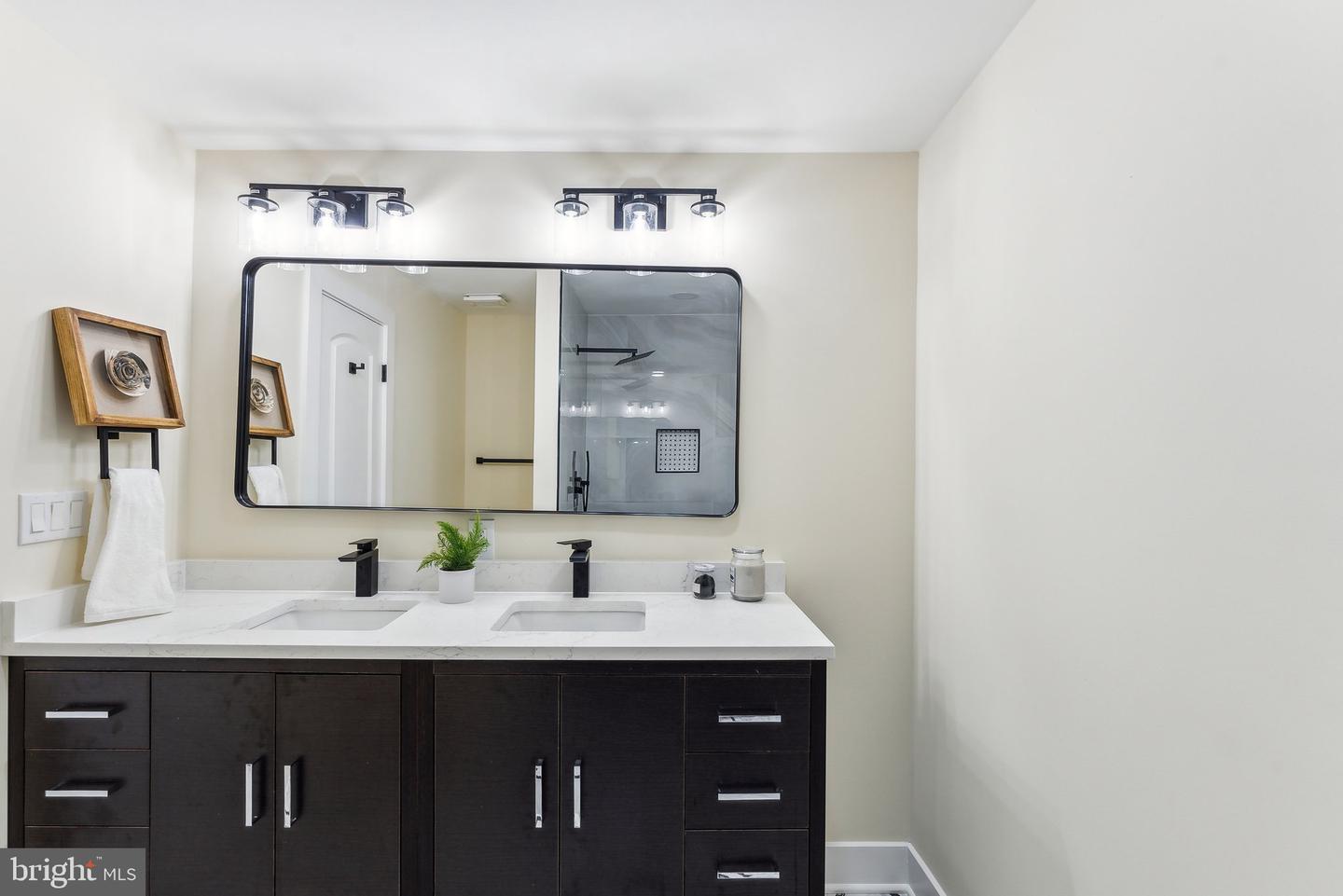 3104 DOUGLAS ST NE, WASHINGTON, District Of Columbia 20018, 7 Bedrooms Bedrooms, 8 Rooms Rooms,4 BathroomsBathrooms,Residential,For sale,3104 DOUGLAS ST NE,DCDC2196878 MLS # DCDC2196878