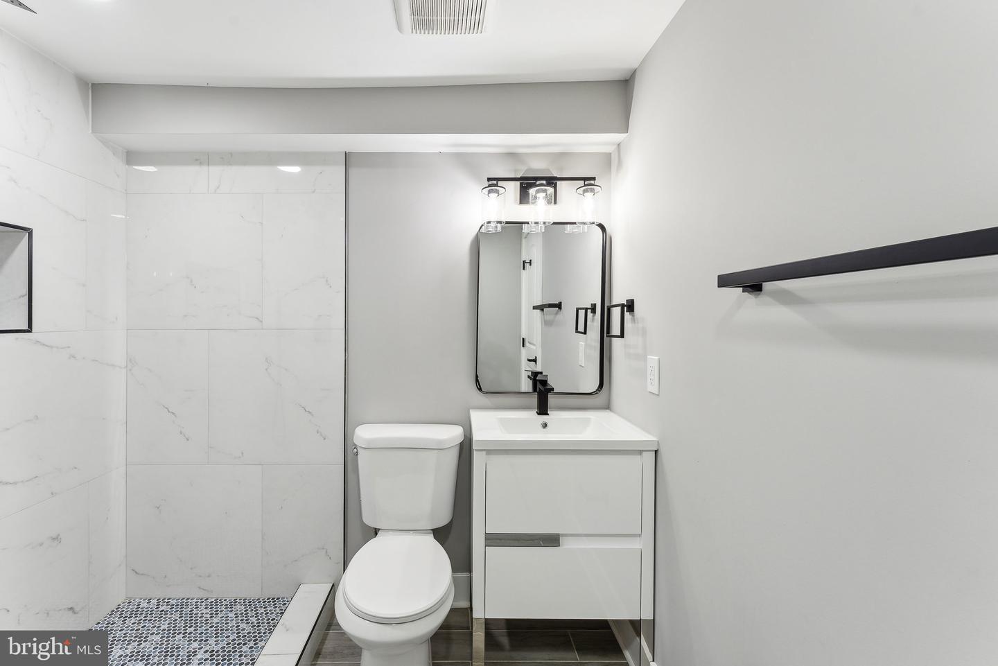 3104 DOUGLAS ST NE, WASHINGTON, District Of Columbia 20018, 7 Bedrooms Bedrooms, 8 Rooms Rooms,4 BathroomsBathrooms,Residential,For sale,3104 DOUGLAS ST NE,DCDC2196878 MLS # DCDC2196878