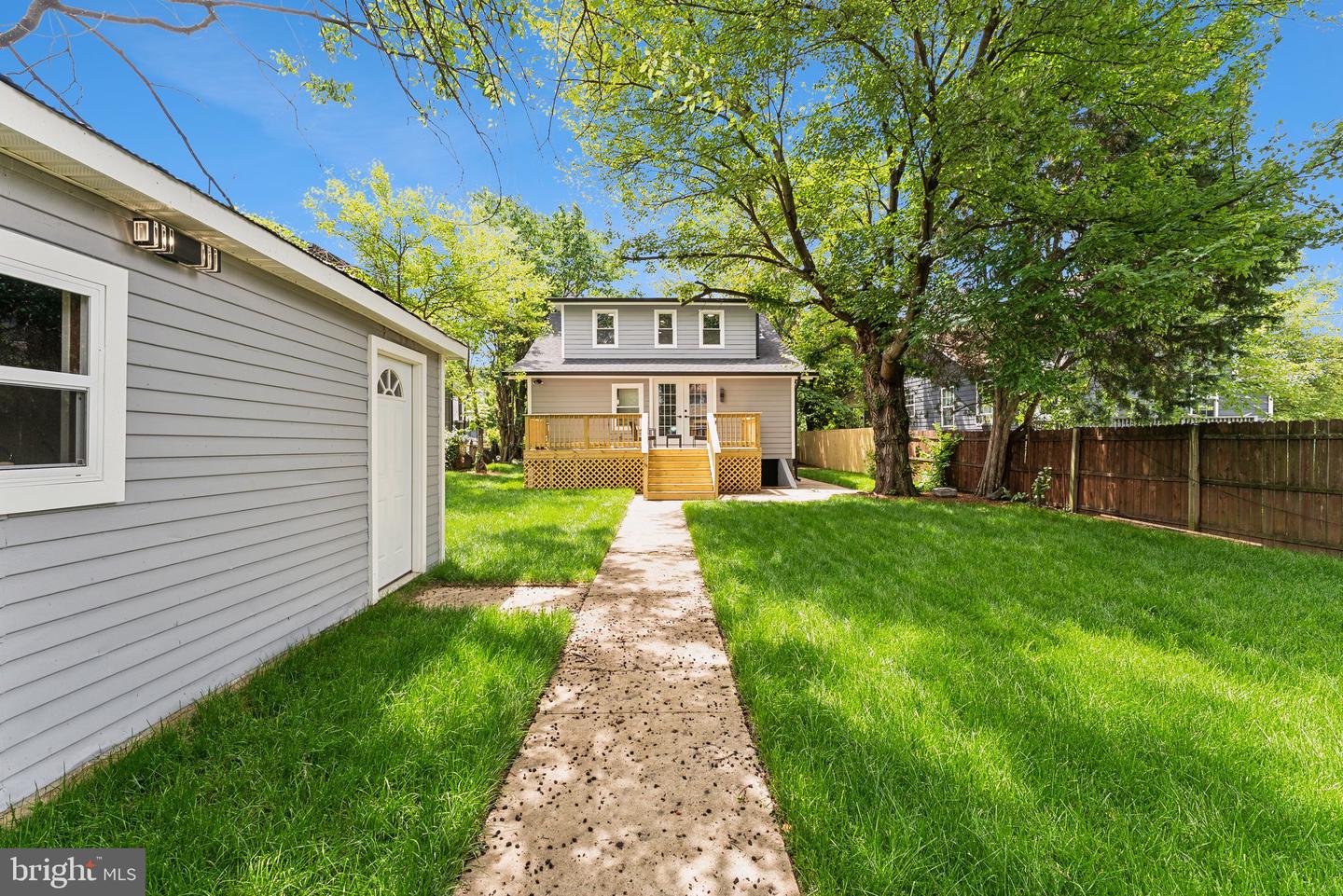 3104 DOUGLAS ST NE, WASHINGTON, District Of Columbia 20018, 7 Bedrooms Bedrooms, 8 Rooms Rooms,4 BathroomsBathrooms,Residential,For sale,3104 DOUGLAS ST NE,DCDC2196878 MLS # DCDC2196878
