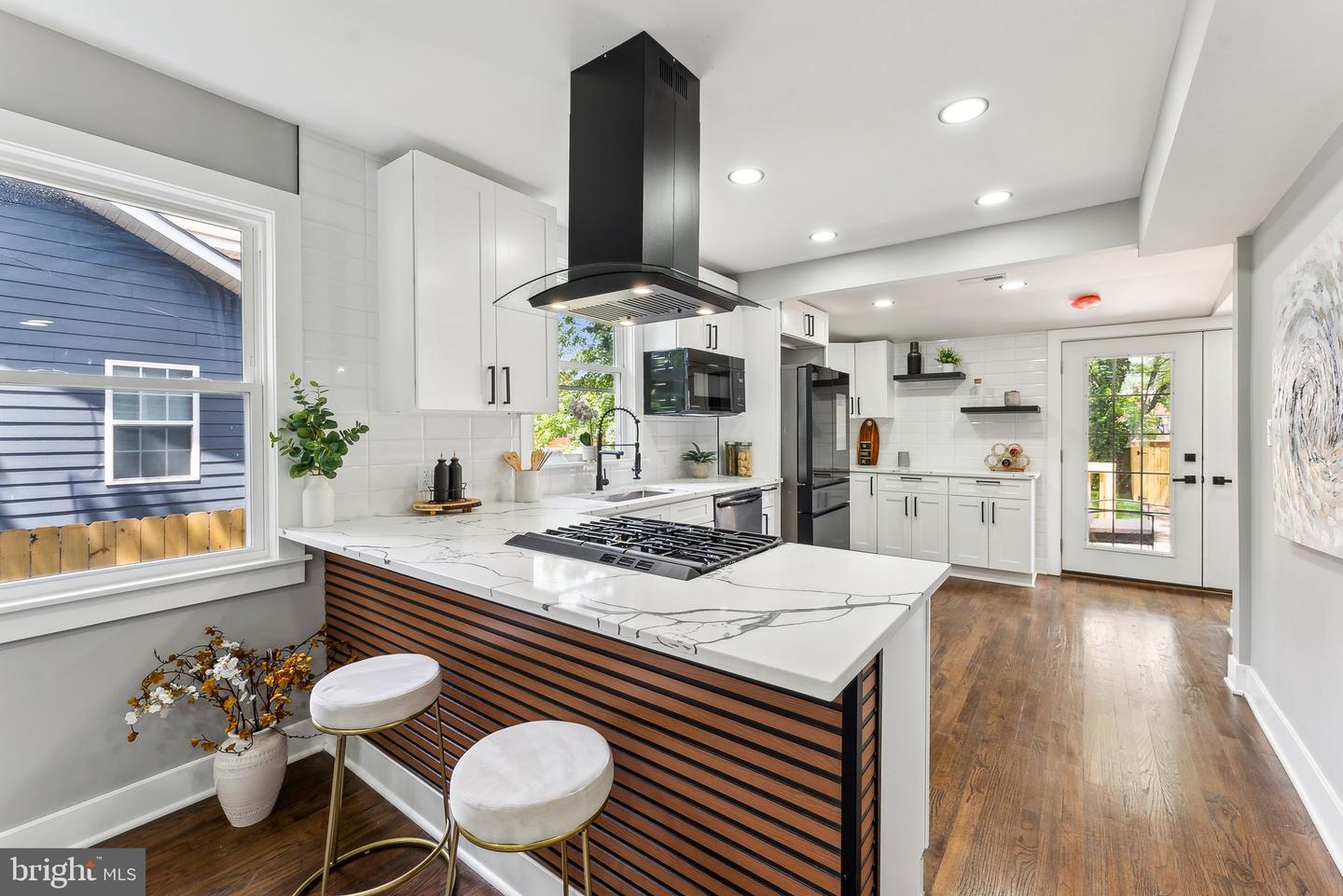 3104 DOUGLAS ST NE, WASHINGTON, District Of Columbia 20018, 7 Bedrooms Bedrooms, 8 Rooms Rooms,4 BathroomsBathrooms,Residential,For sale,3104 DOUGLAS ST NE,DCDC2196878 MLS # DCDC2196878