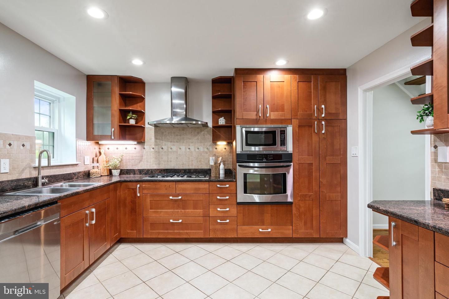 2192 GOLF COURSE DR, RESTON, Virginia 20191, 3 Bedrooms Bedrooms, ,3 BathroomsBathrooms,Residential,For sale,2192 GOLF COURSE DR,VAFX2237436 MLS # VAFX2237436