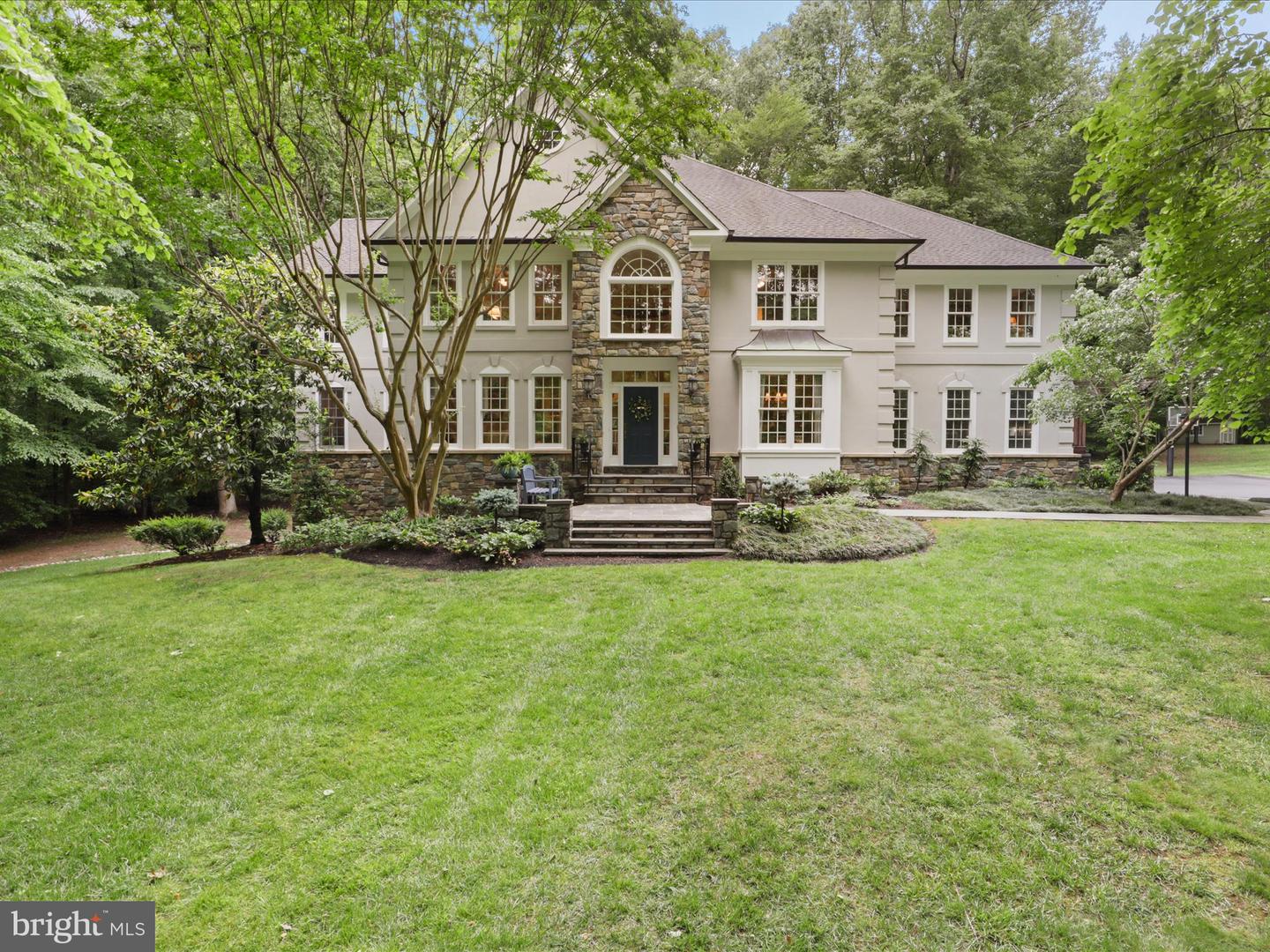 7211 TWELVE OAKS DR, FAIRFAX STATION, Virginia 22039, 4 Bedrooms Bedrooms, ,4 BathroomsBathrooms,Residential,For sale,7211 TWELVE OAKS DR,VAFX2200942 MLS # VAFX2200942
