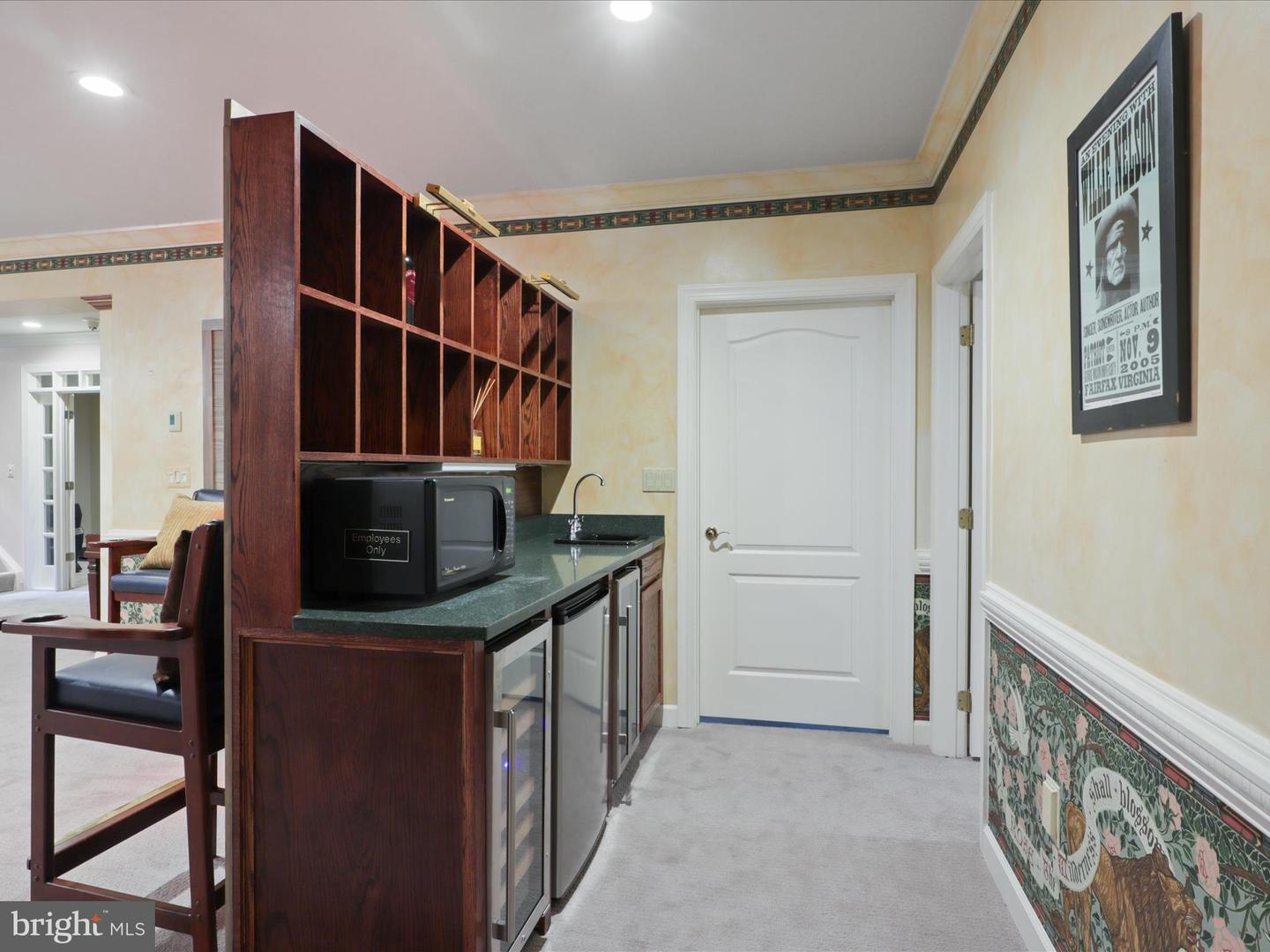 7211 TWELVE OAKS DR, FAIRFAX STATION, Virginia 22039, 4 Bedrooms Bedrooms, ,4 BathroomsBathrooms,Residential,For sale,7211 TWELVE OAKS DR,VAFX2200942 MLS # VAFX2200942