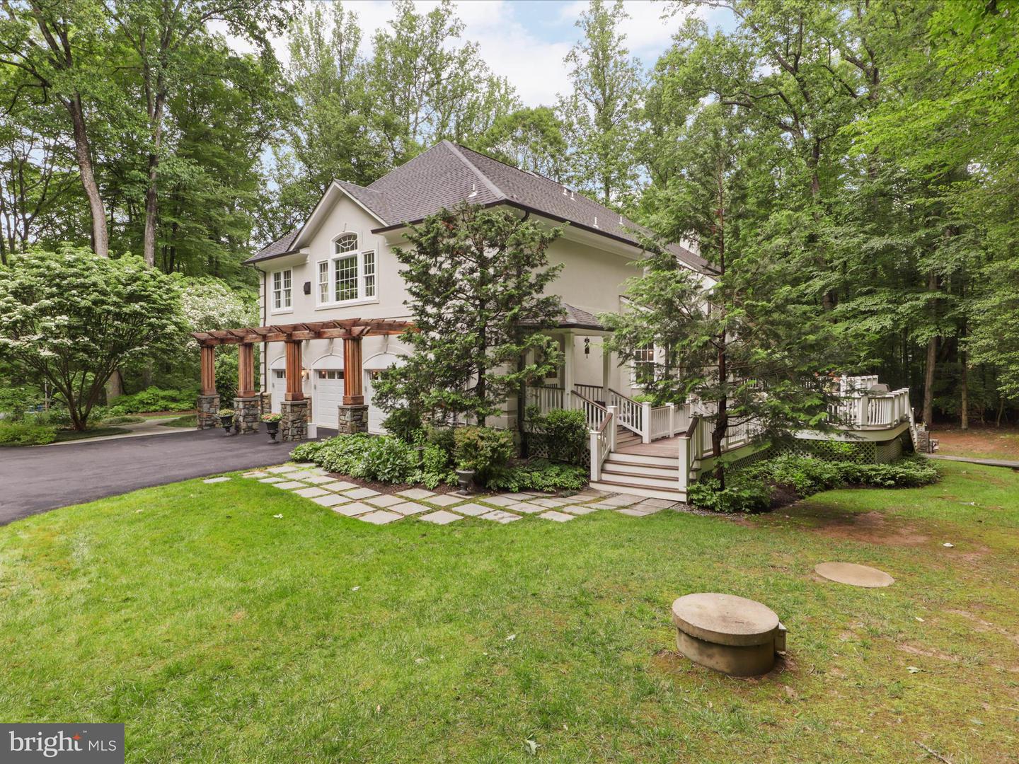 7211 TWELVE OAKS DR, FAIRFAX STATION, Virginia 22039, 4 Bedrooms Bedrooms, ,4 BathroomsBathrooms,Residential,For sale,7211 TWELVE OAKS DR,VAFX2200942 MLS # VAFX2200942