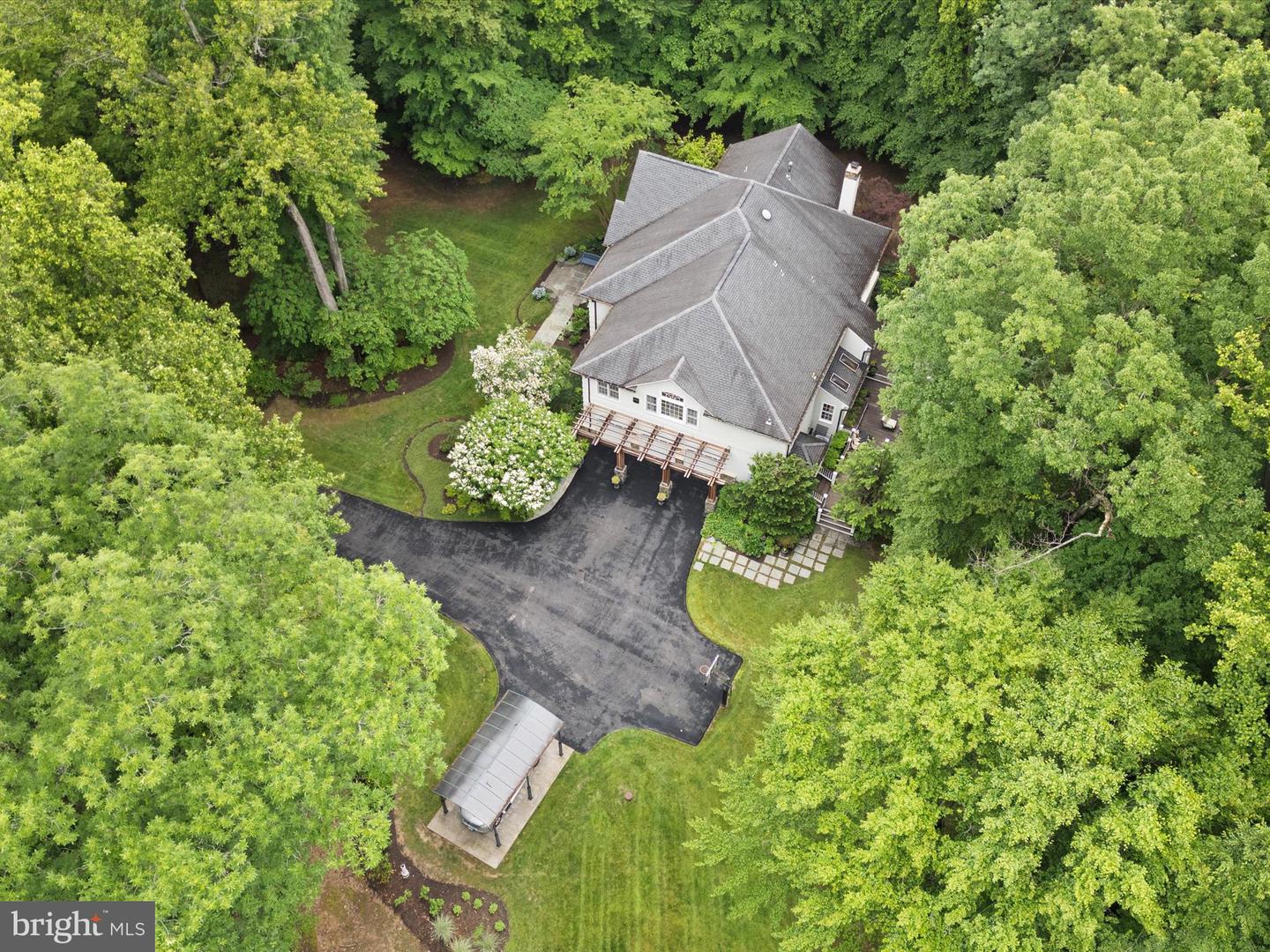 7211 TWELVE OAKS DR, FAIRFAX STATION, Virginia 22039, 4 Bedrooms Bedrooms, ,4 BathroomsBathrooms,Residential,For sale,7211 TWELVE OAKS DR,VAFX2200942 MLS # VAFX2200942