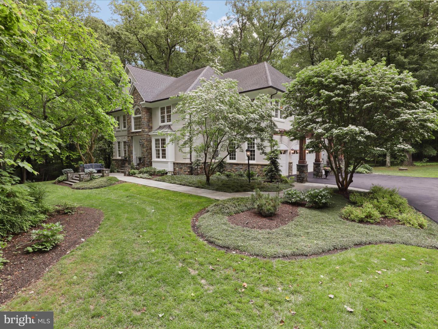 7211 TWELVE OAKS DR, FAIRFAX STATION, Virginia 22039, 4 Bedrooms Bedrooms, ,4 BathroomsBathrooms,Residential,For sale,7211 TWELVE OAKS DR,VAFX2200942 MLS # VAFX2200942