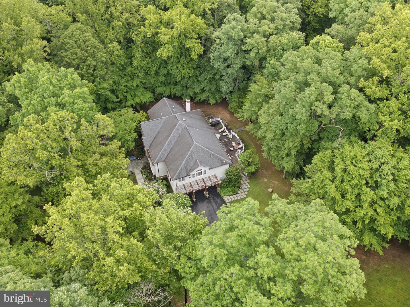 7211 TWELVE OAKS DR, FAIRFAX STATION, Virginia 22039, 4 Bedrooms Bedrooms, ,4 BathroomsBathrooms,Residential,For sale,7211 TWELVE OAKS DR,VAFX2200942 MLS # VAFX2200942