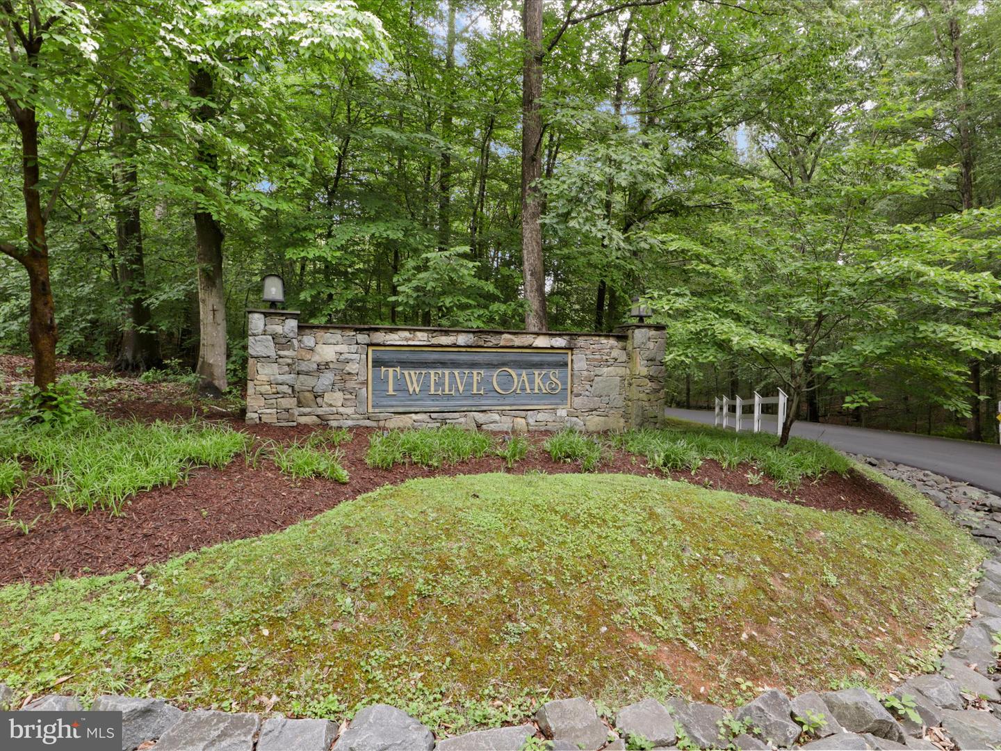 7211 TWELVE OAKS DR, FAIRFAX STATION, Virginia 22039, 4 Bedrooms Bedrooms, ,4 BathroomsBathrooms,Residential,For sale,7211 TWELVE OAKS DR,VAFX2200942 MLS # VAFX2200942