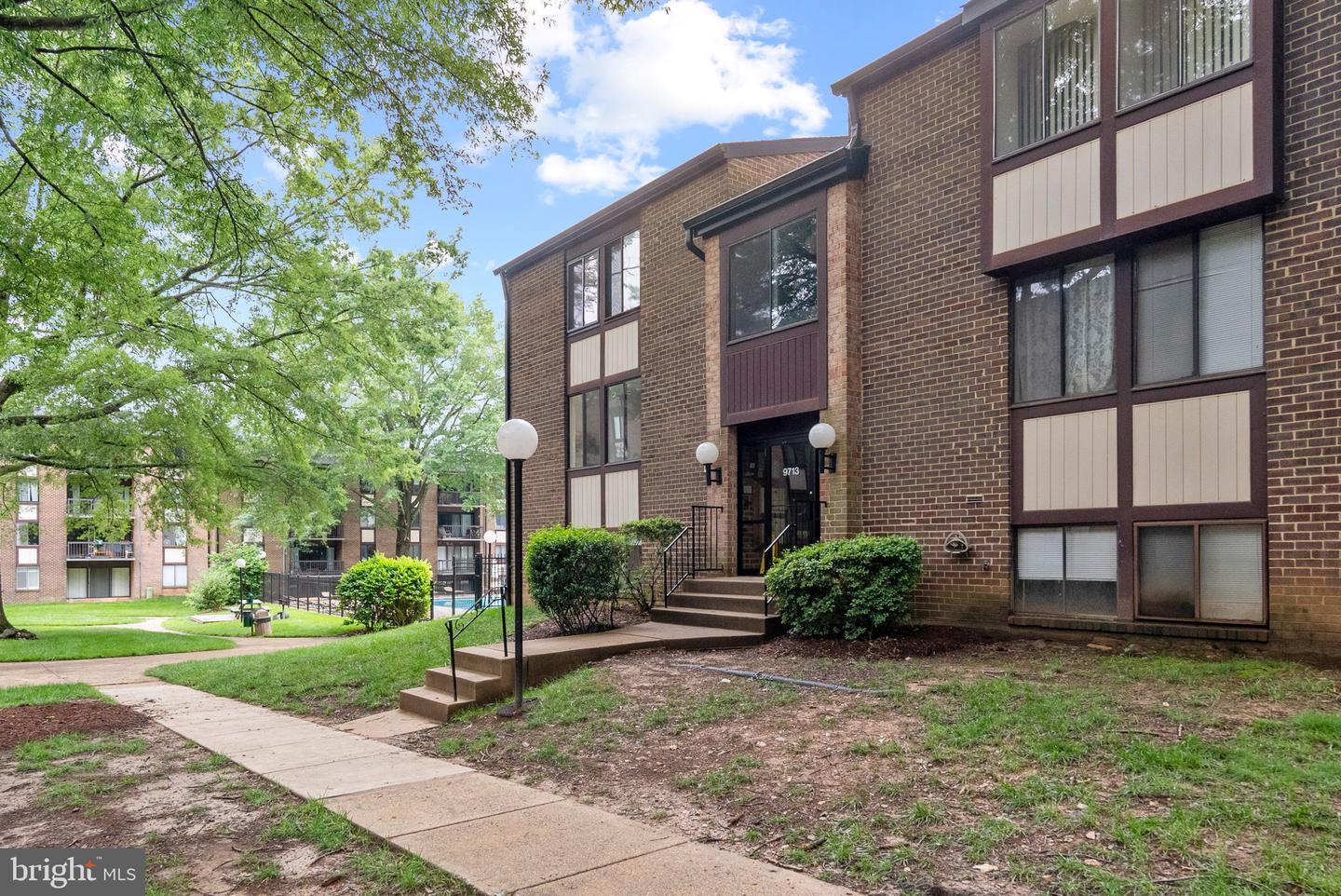 9713 KINGS CROWN CT #101, FAIRFAX, Virginia 22031, 2 Bedrooms Bedrooms, ,2 BathroomsBathrooms,Residential,For sale,9713 KINGS CROWN CT #101,VAFX2220202 MLS # VAFX2220202