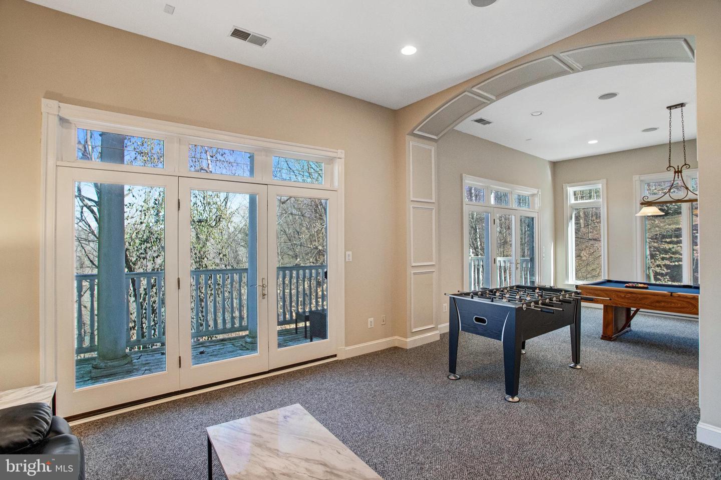 7024 GREEN OAK DR, MCLEAN, Virginia 22101, 7 Bedrooms Bedrooms, ,6 BathroomsBathrooms,Residential,For sale,7024 GREEN OAK DR,VAFX2221308 MLS # VAFX2221308
