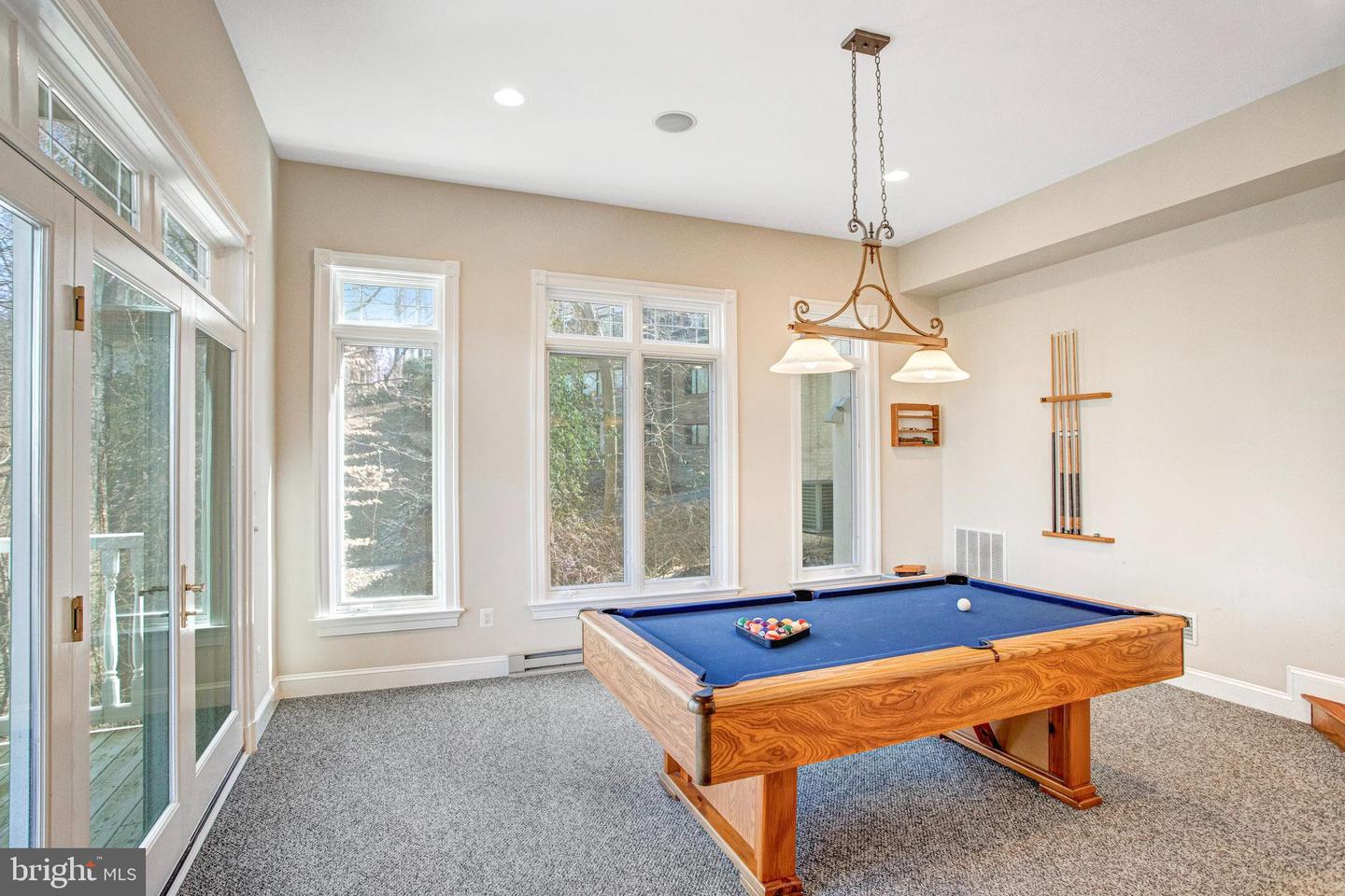 7024 GREEN OAK DR, MCLEAN, Virginia 22101, 7 Bedrooms Bedrooms, ,6 BathroomsBathrooms,Residential,For sale,7024 GREEN OAK DR,VAFX2221308 MLS # VAFX2221308