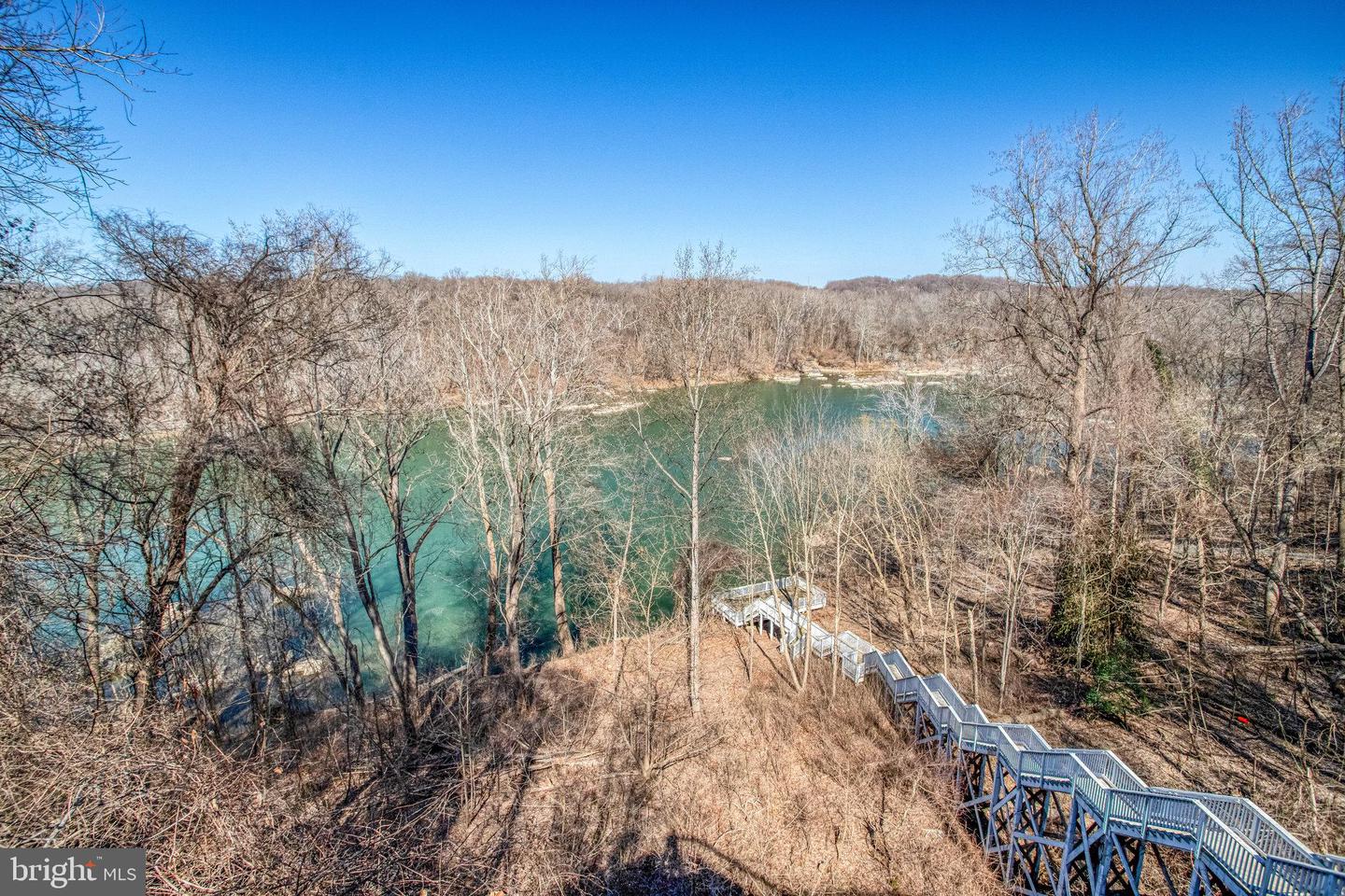 7024 GREEN OAK DR, MCLEAN, Virginia 22101, 7 Bedrooms Bedrooms, ,6 BathroomsBathrooms,Residential,For sale,7024 GREEN OAK DR,VAFX2221308 MLS # VAFX2221308