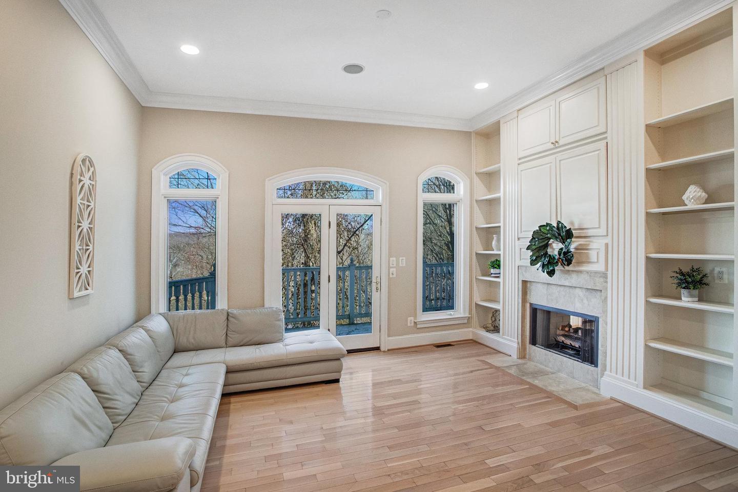 7024 GREEN OAK DR, MCLEAN, Virginia 22101, 7 Bedrooms Bedrooms, ,6 BathroomsBathrooms,Residential,For sale,7024 GREEN OAK DR,VAFX2221308 MLS # VAFX2221308