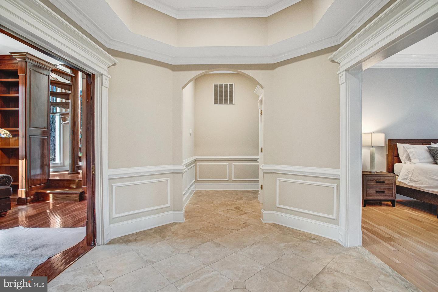 7024 GREEN OAK DR, MCLEAN, Virginia 22101, 7 Bedrooms Bedrooms, ,6 BathroomsBathrooms,Residential,For sale,7024 GREEN OAK DR,VAFX2221308 MLS # VAFX2221308