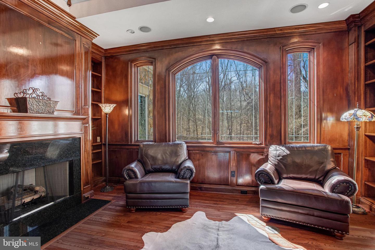 7024 GREEN OAK DR, MCLEAN, Virginia 22101, 7 Bedrooms Bedrooms, ,6 BathroomsBathrooms,Residential,For sale,7024 GREEN OAK DR,VAFX2221308 MLS # VAFX2221308