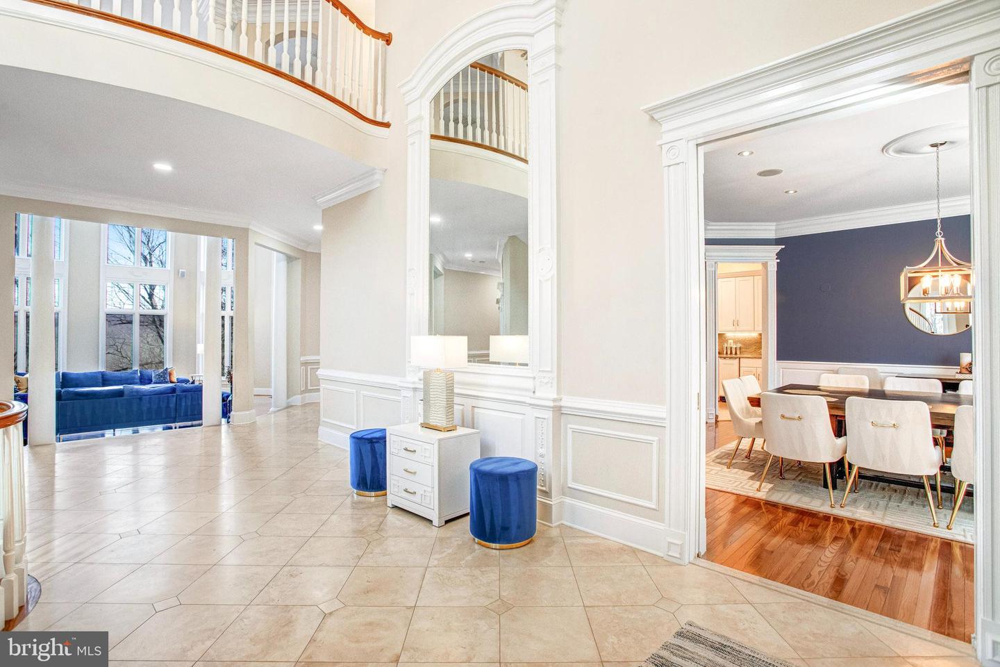 7024 GREEN OAK DR, MCLEAN, Virginia 22101, 7 Bedrooms Bedrooms, ,6 BathroomsBathrooms,Residential,For sale,7024 GREEN OAK DR,VAFX2221308 MLS # VAFX2221308