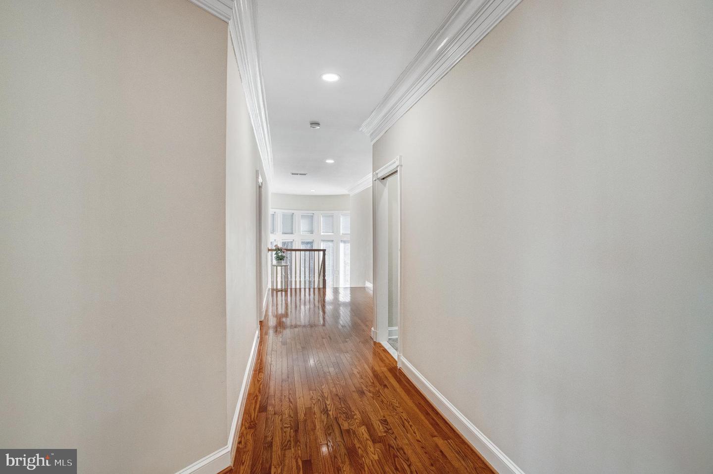 7024 GREEN OAK DR, MCLEAN, Virginia 22101, 7 Bedrooms Bedrooms, ,6 BathroomsBathrooms,Residential,For sale,7024 GREEN OAK DR,VAFX2221308 MLS # VAFX2221308