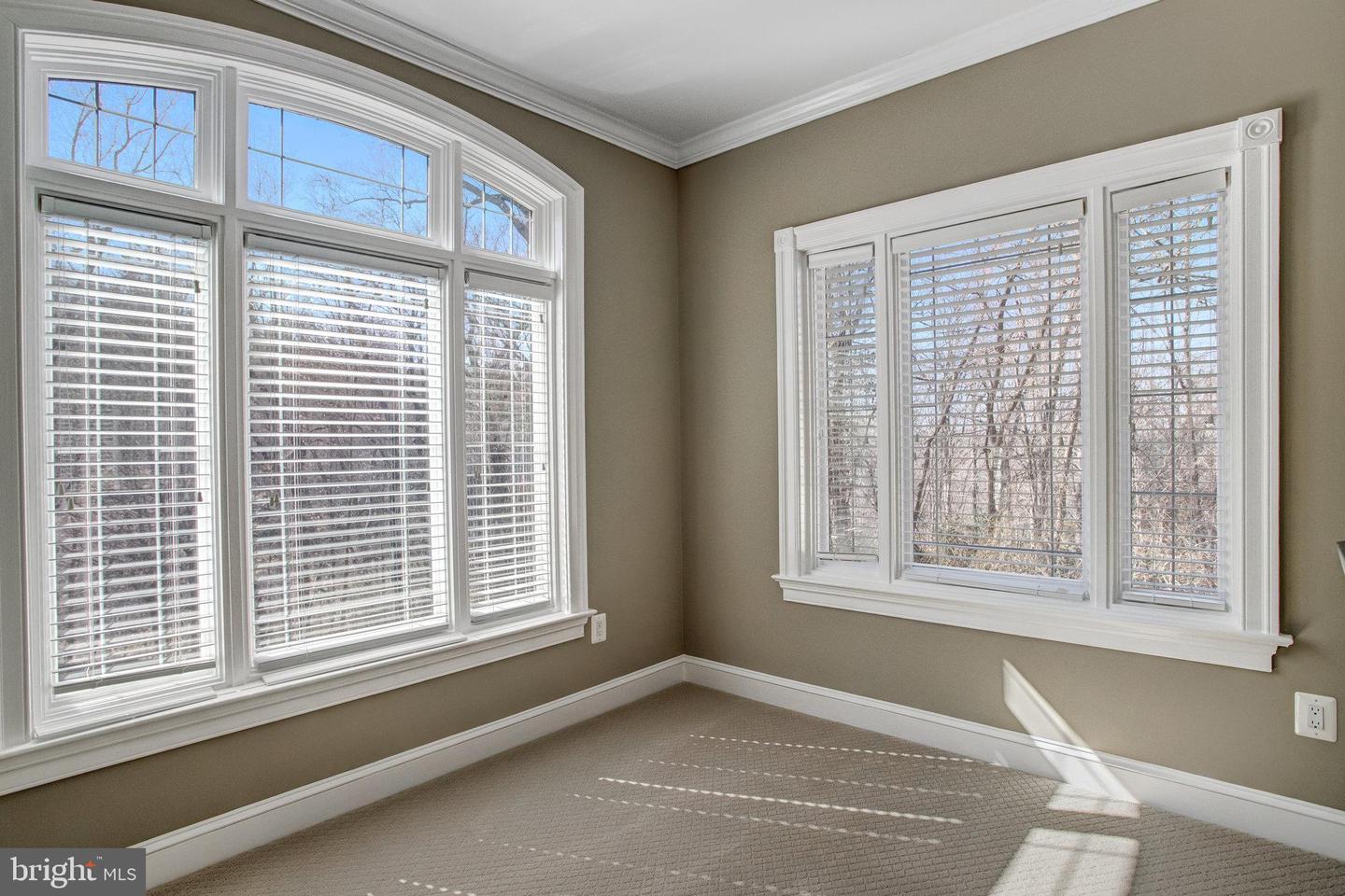 7024 GREEN OAK DR, MCLEAN, Virginia 22101, 7 Bedrooms Bedrooms, ,6 BathroomsBathrooms,Residential,For sale,7024 GREEN OAK DR,VAFX2221308 MLS # VAFX2221308