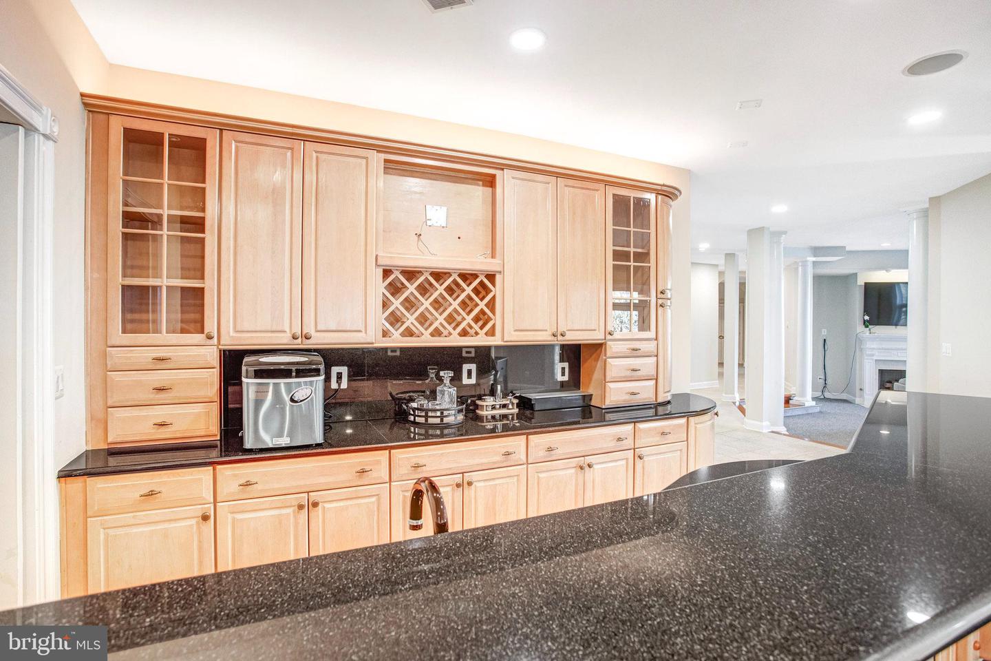 7024 GREEN OAK DR, MCLEAN, Virginia 22101, 7 Bedrooms Bedrooms, ,6 BathroomsBathrooms,Residential,For sale,7024 GREEN OAK DR,VAFX2221308 MLS # VAFX2221308