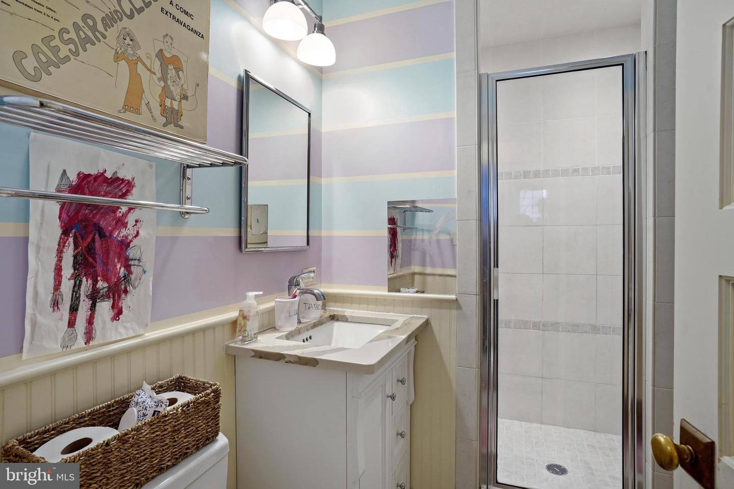 4414 LOWELL ST NW, WASHINGTON, District Of Columbia 20016, 5 Bedrooms Bedrooms, ,4 BathroomsBathrooms,Residential,For sale,4414 LOWELL ST NW,DCDC2185006 MLS # DCDC2185006
