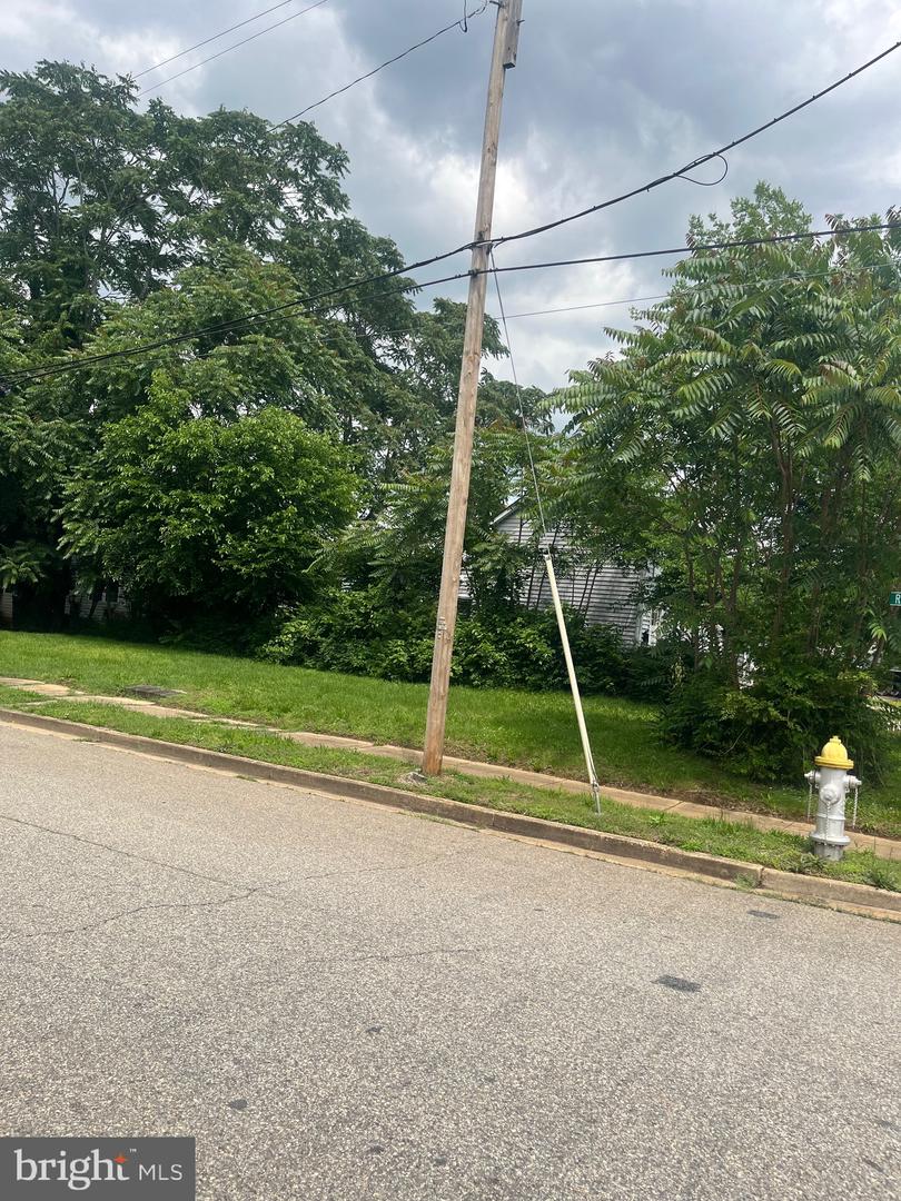 1214 RAILROAD AVE, FREDERICKSBURG, Virginia 22401, ,Land,For sale,1214 RAILROAD AVE,VAFB2008342 MLS # VAFB2008342