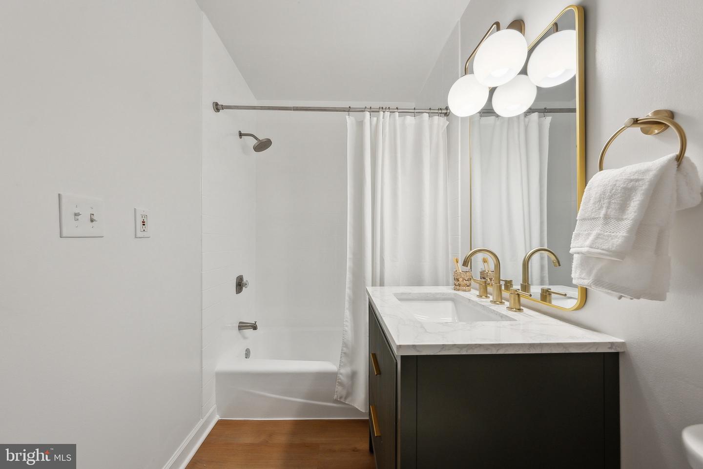 1830 17TH ST NW #506, WASHINGTON, District Of Columbia 20009, 2 Bedrooms Bedrooms, ,1 BathroomBathrooms,Residential,For sale,1830 17TH ST NW #506,DCDC2188704 MLS # DCDC2188704