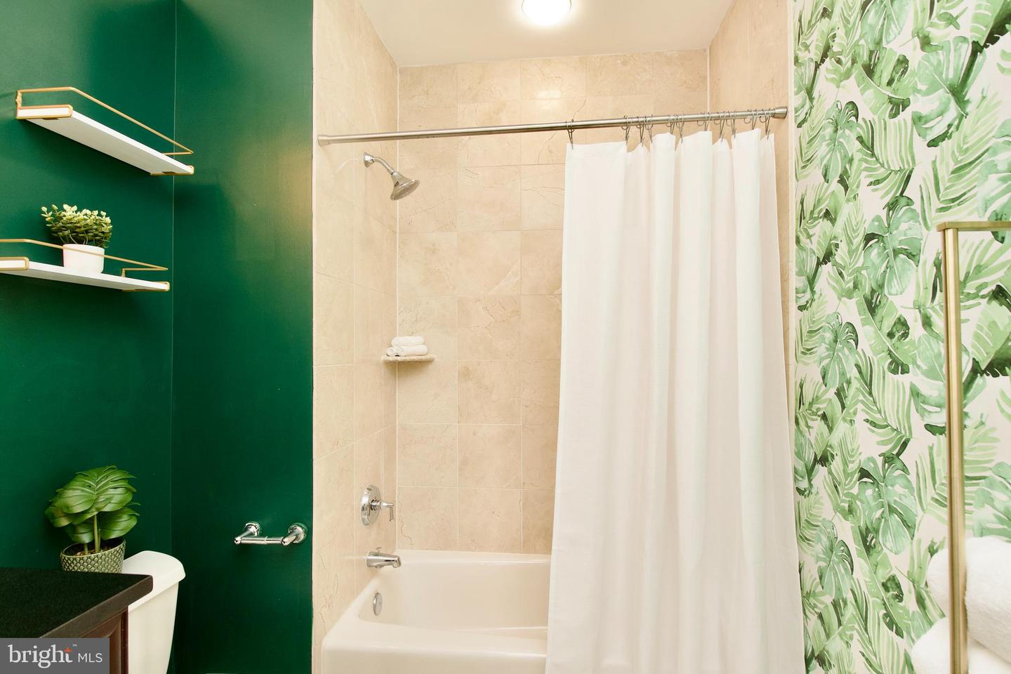 1210 R ST NW #313, WASHINGTON, District Of Columbia 20009, 2 Bedrooms Bedrooms, ,2 BathroomsBathrooms,Residential,For sale,1210 R ST NW #313,DCDC2190460 MLS # DCDC2190460