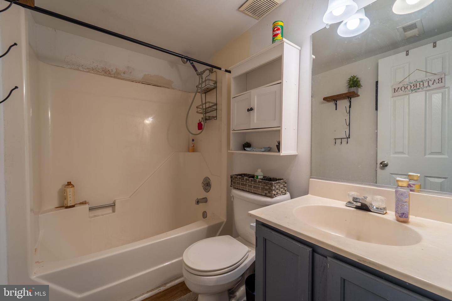 6506 PLANTATION FOREST DR, SPOTSYLVANIA, Virginia 22553, 5 Bedrooms Bedrooms, ,2 BathroomsBathrooms,Residential,For sale,6506 PLANTATION FOREST DR,VASP2031798 MLS # VASP2031798