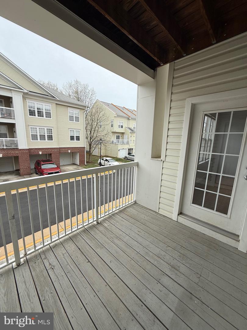 42480 ROCKROSE SQ #202, BRAMBLETON, Virginia 20148, 3 Bedrooms Bedrooms, ,2 BathroomsBathrooms,Residential,For sale,42480 ROCKROSE SQ #202,VALO2093004 MLS # VALO2093004