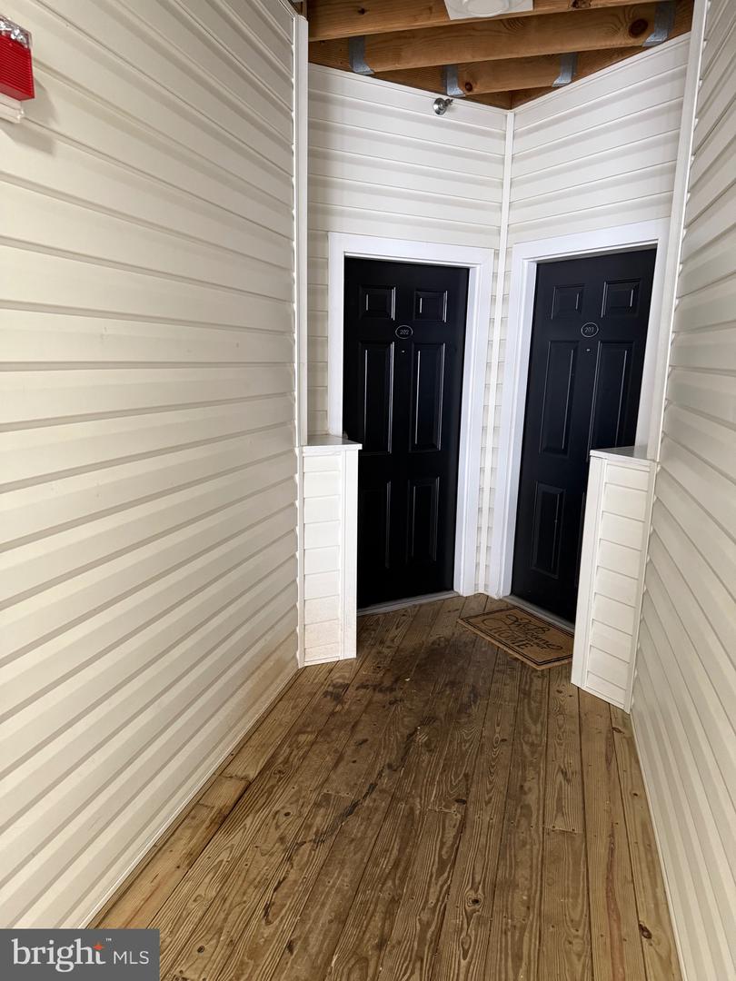 42480 ROCKROSE SQ #202, BRAMBLETON, Virginia 20148, 3 Bedrooms Bedrooms, ,2 BathroomsBathrooms,Residential,For sale,42480 ROCKROSE SQ #202,VALO2093004 MLS # VALO2093004