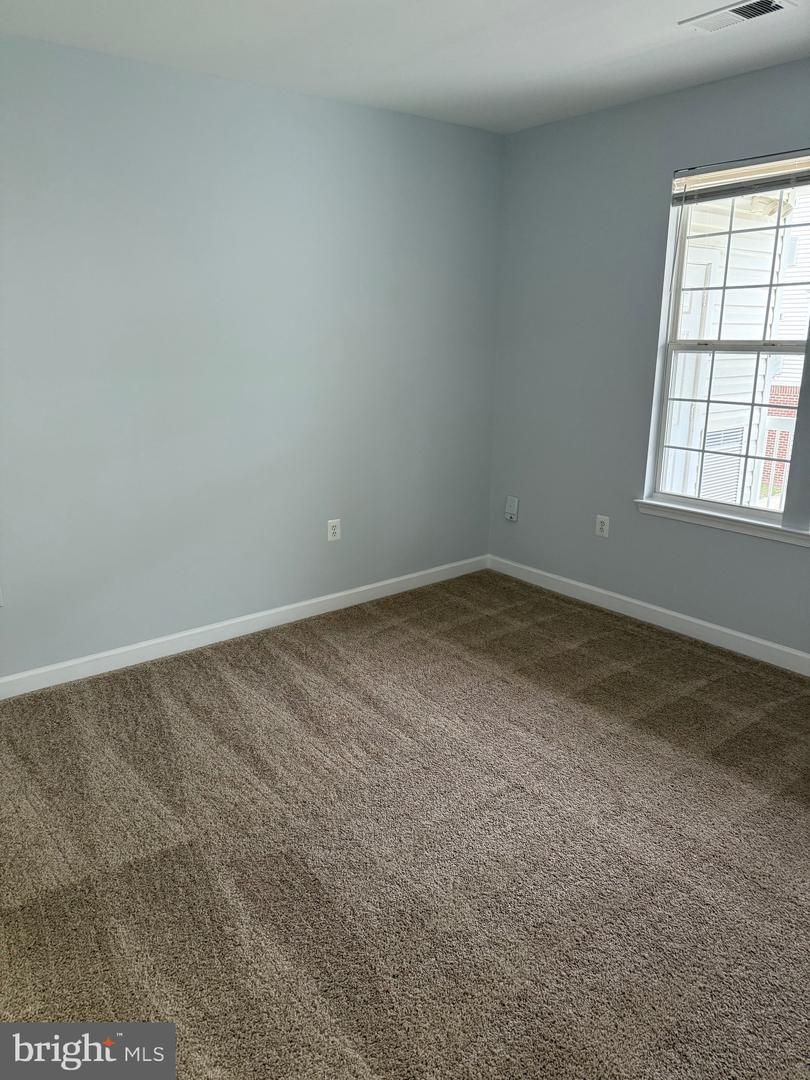 42480 ROCKROSE SQ #202, BRAMBLETON, Virginia 20148, 3 Bedrooms Bedrooms, ,2 BathroomsBathrooms,Residential,For sale,42480 ROCKROSE SQ #202,VALO2093004 MLS # VALO2093004