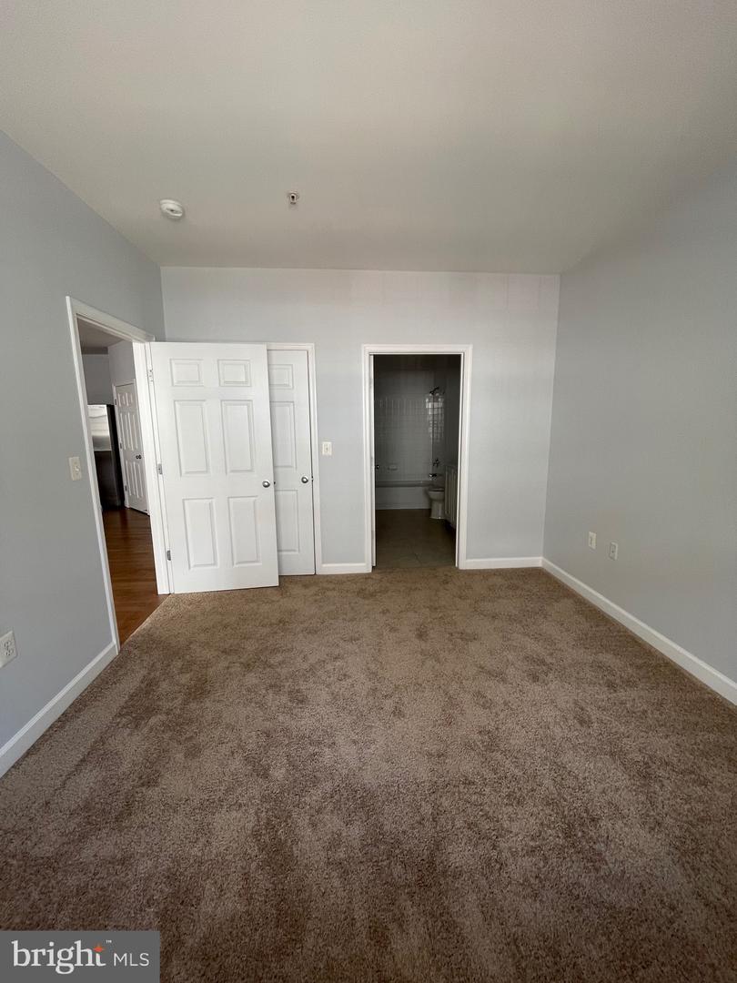 42480 ROCKROSE SQ #202, BRAMBLETON, Virginia 20148, 3 Bedrooms Bedrooms, ,2 BathroomsBathrooms,Residential,For sale,42480 ROCKROSE SQ #202,VALO2093004 MLS # VALO2093004