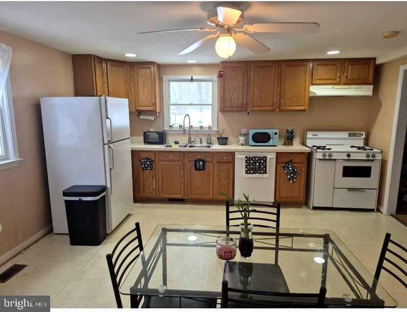 MARSHALL, Virginia 20115, 2 Bedrooms Bedrooms, ,1 BathroomBathrooms,Residential,For sale,VAFQ2016132 MLS # VAFQ2016132
