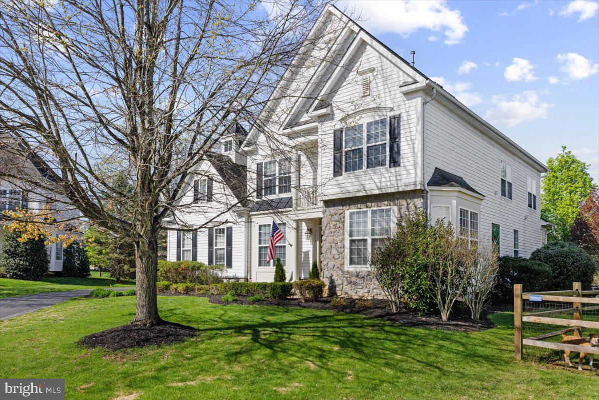 7135 HILLS LN, WARRENTON, Virginia 20187, 4 Bedrooms Bedrooms, ,3 BathroomsBathrooms,Residential,For sale,7135 HILLS LN,VAFQ2016166 MLS # VAFQ2016166