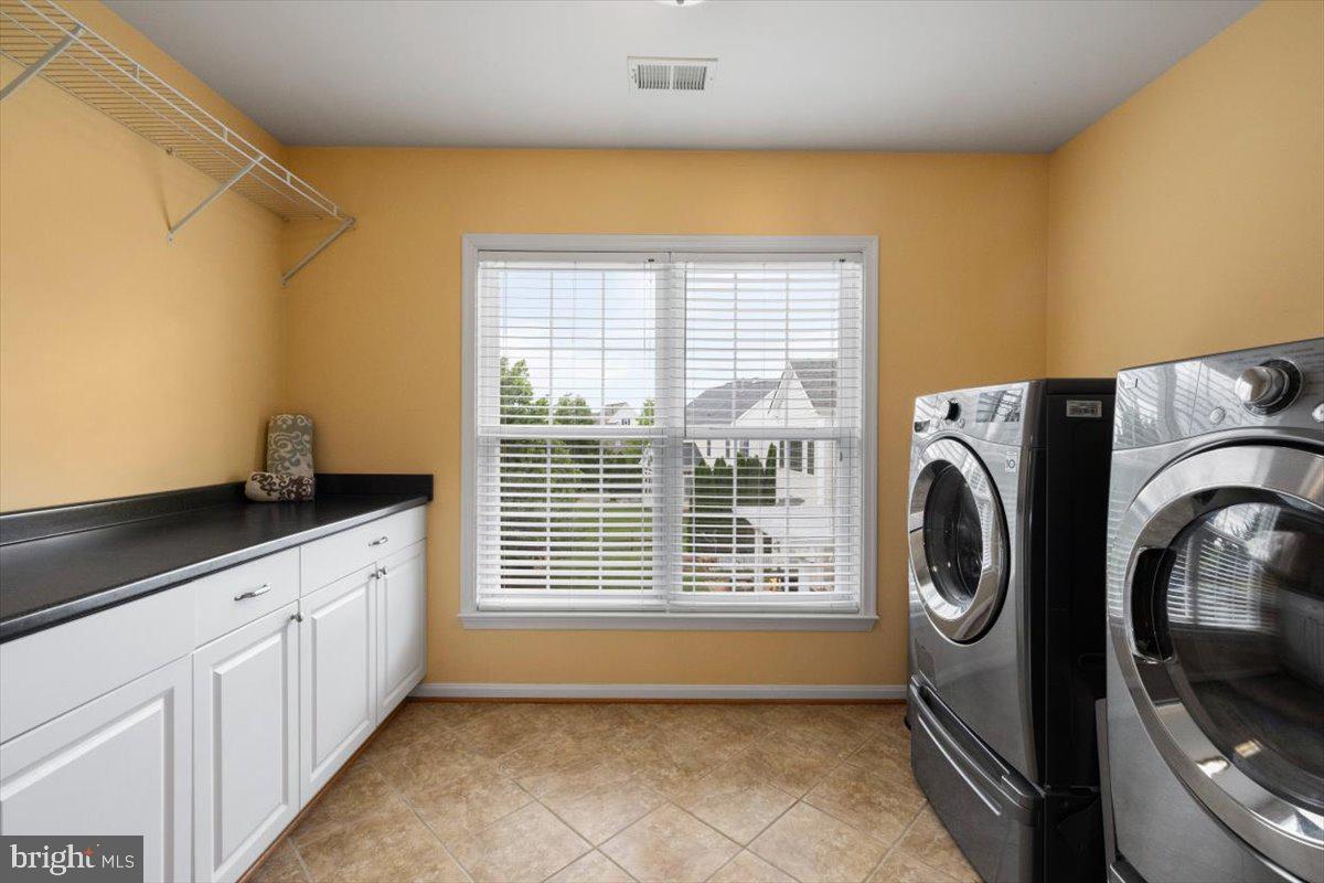 7135 HILLS LN, WARRENTON, Virginia 20187, 4 Bedrooms Bedrooms, ,3 BathroomsBathrooms,Residential,For sale,7135 HILLS LN,VAFQ2016166 MLS # VAFQ2016166