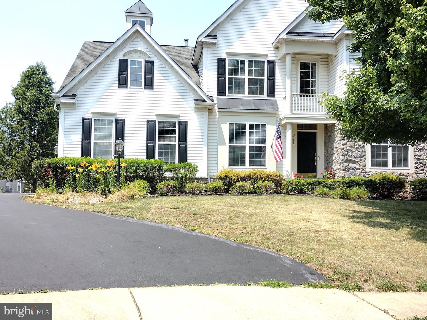 7135 HILLS LN, WARRENTON, Virginia 20187, 4 Bedrooms Bedrooms, ,3 BathroomsBathrooms,Residential,For sale,7135 HILLS LN,VAFQ2016166 MLS # VAFQ2016166