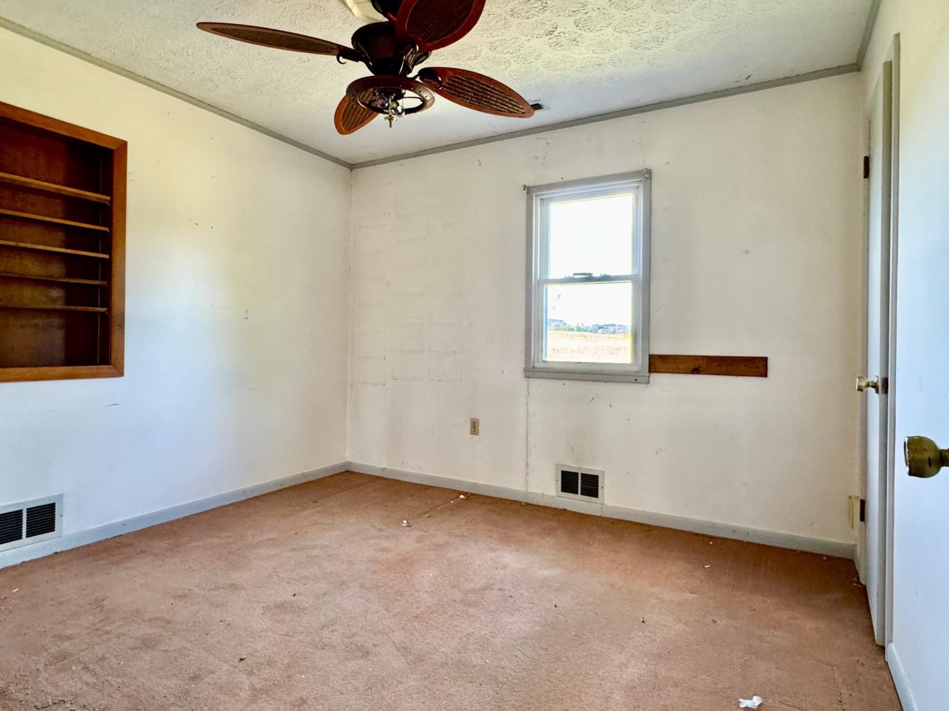 34 FELLOWSHIP RD, ROCKINGHAM, Virginia 22801, 3 Bedrooms Bedrooms, ,2 BathroomsBathrooms,Residential,34 FELLOWSHIP RD,665242 MLS # 665242