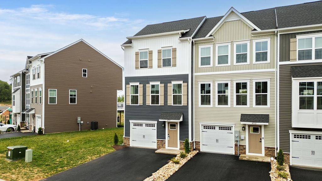 4516 FOUNTAINBRIDGE CT, ROCKINGHAM, Virginia 22801, 3 Bedrooms Bedrooms, ,2 BathroomsBathrooms,Residential,4516 FOUNTAINBRIDGE CT,665243 MLS # 665243