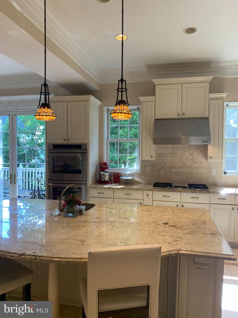 1906 DALMATION DR, MCLEAN, Virginia 22101, 6 Bedrooms Bedrooms, ,5 BathroomsBathrooms,Residential,For sale,1906 DALMATION DR,VAFX2234774 MLS # VAFX2234774