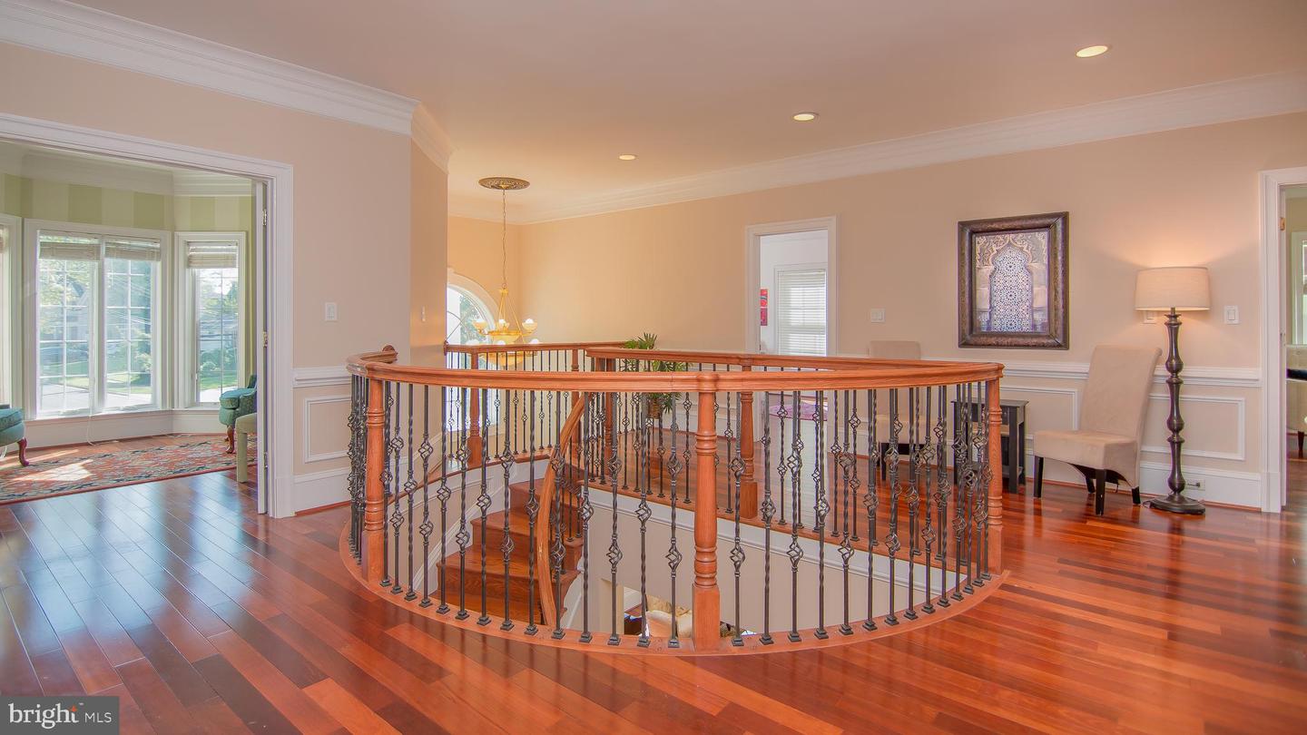 1906 DALMATION DR, MCLEAN, Virginia 22101, 6 Bedrooms Bedrooms, ,5 BathroomsBathrooms,Residential,For sale,1906 DALMATION DR,VAFX2234774 MLS # VAFX2234774