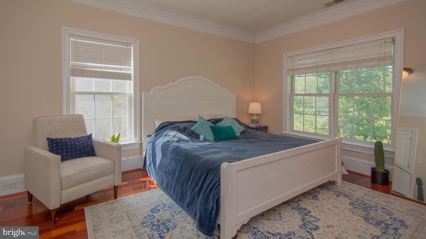 1906 DALMATION DR, MCLEAN, Virginia 22101, 6 Bedrooms Bedrooms, ,5 BathroomsBathrooms,Residential,For sale,1906 DALMATION DR,VAFX2234774 MLS # VAFX2234774