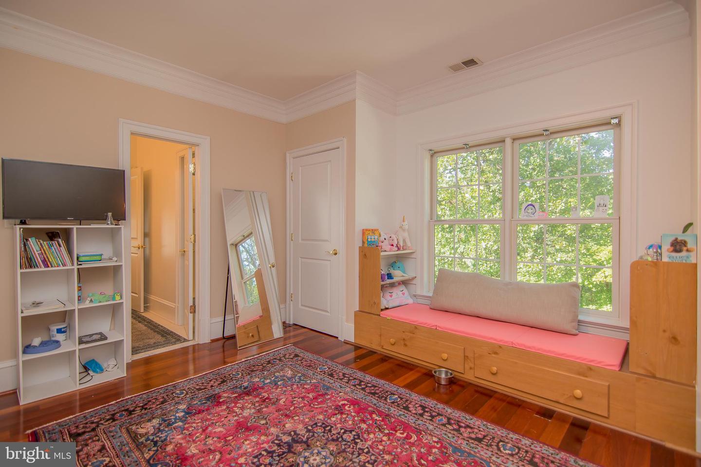 1906 DALMATION DR, MCLEAN, Virginia 22101, 6 Bedrooms Bedrooms, ,5 BathroomsBathrooms,Residential,For sale,1906 DALMATION DR,VAFX2234774 MLS # VAFX2234774