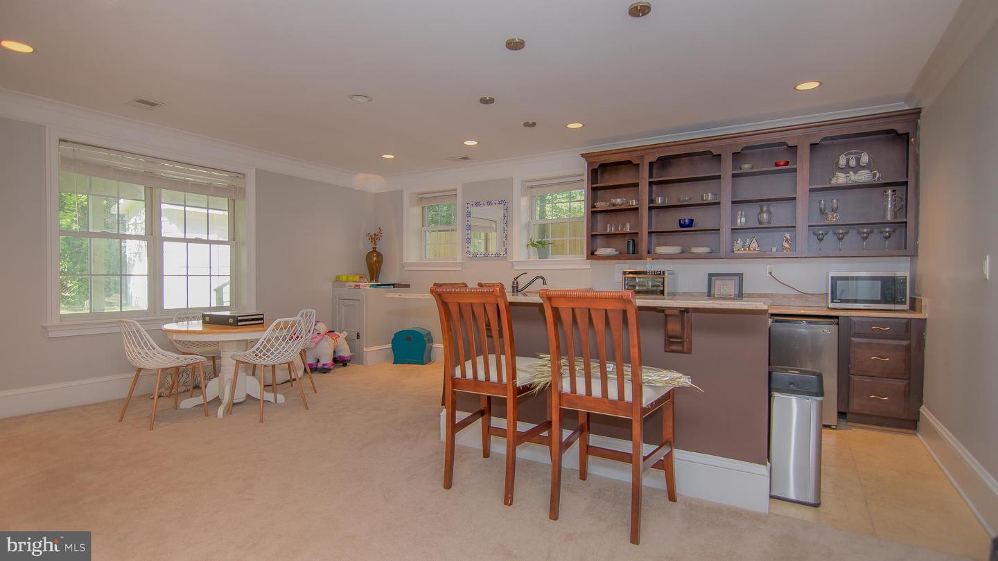 1906 DALMATION DR, MCLEAN, Virginia 22101, 6 Bedrooms Bedrooms, ,5 BathroomsBathrooms,Residential,For sale,1906 DALMATION DR,VAFX2234774 MLS # VAFX2234774