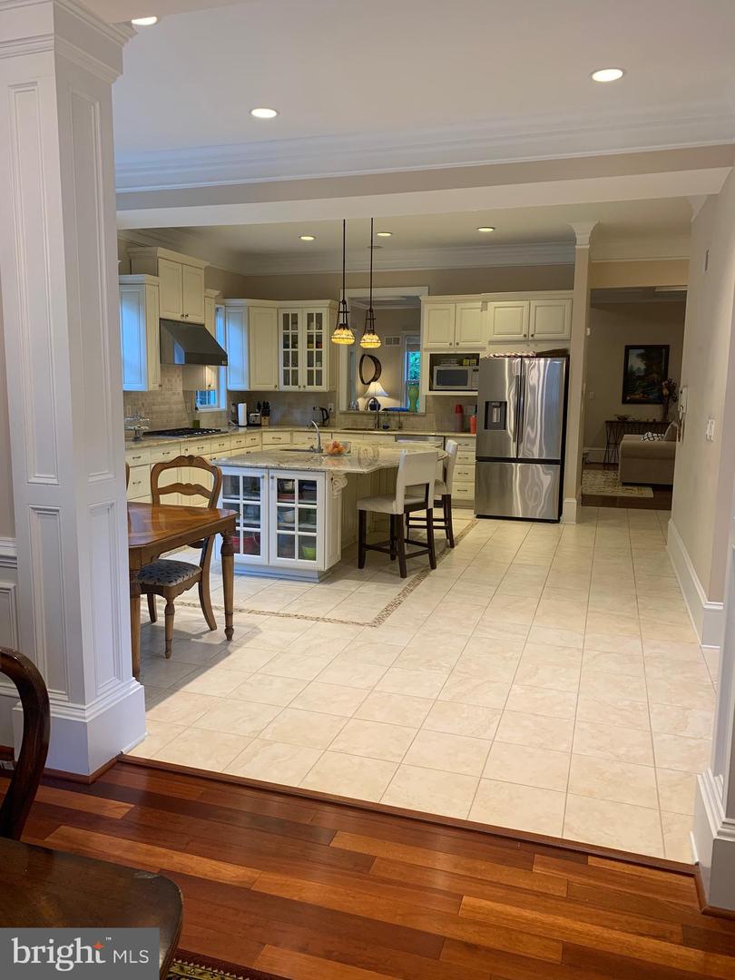 1906 DALMATION DR, MCLEAN, Virginia 22101, 6 Bedrooms Bedrooms, ,5 BathroomsBathrooms,Residential,For sale,1906 DALMATION DR,VAFX2234774 MLS # VAFX2234774
