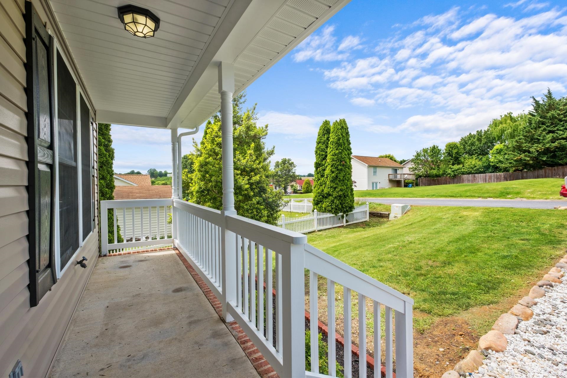 1467 SHENSTONE DR, HARRISONBURG, Virginia 22802, 3 Bedrooms Bedrooms, ,1 BathroomBathrooms,Residential,1467 SHENSTONE DR,665206 MLS # 665206
