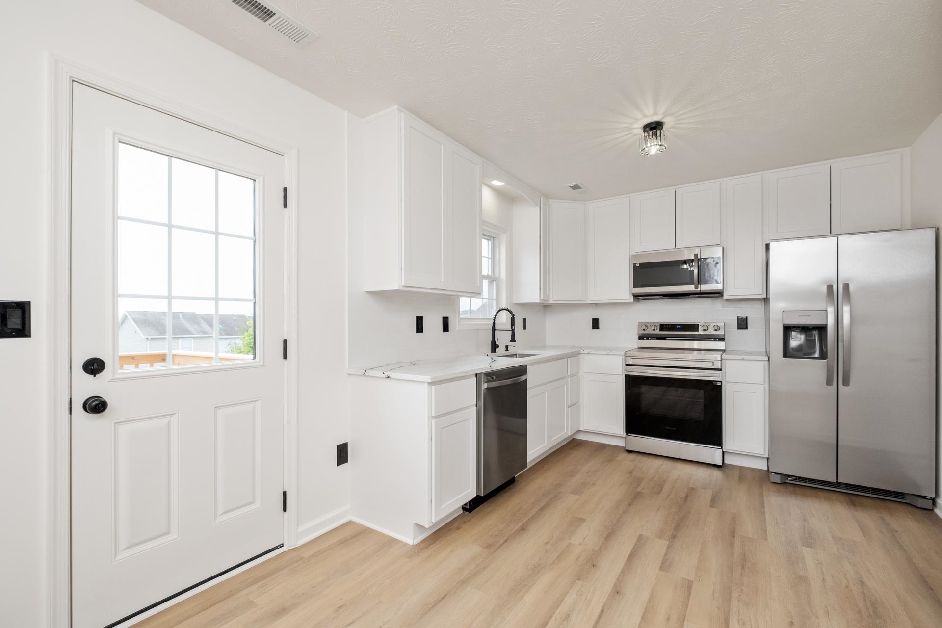 1467 SHENSTONE DR, HARRISONBURG, Virginia 22802, 3 Bedrooms Bedrooms, ,1 BathroomBathrooms,Residential,1467 SHENSTONE DR,665206 MLS # 665206