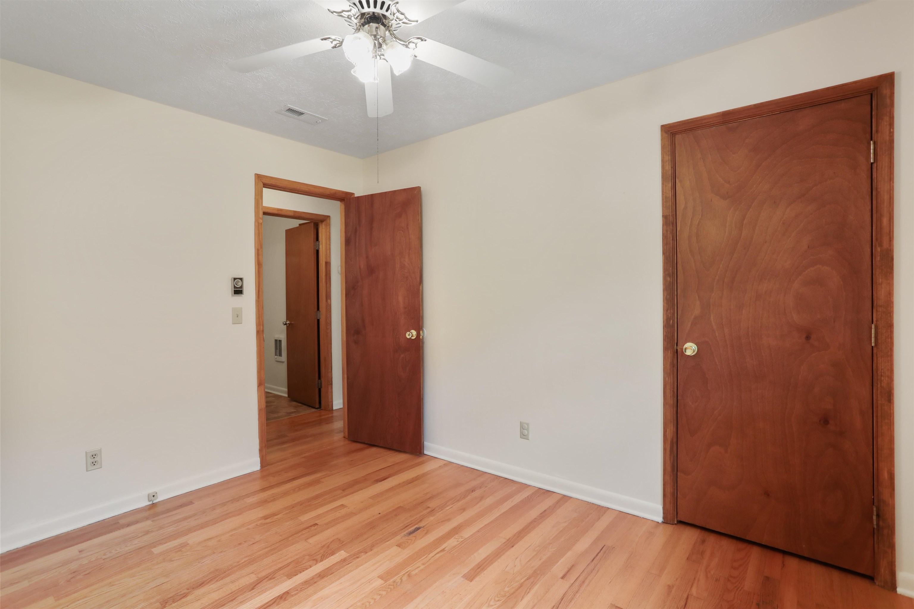 3423 SMITH CREEK RD, NEW MARKET, Virginia 22844, 3 Bedrooms Bedrooms, ,2 BathroomsBathrooms,Residential,3423 SMITH CREEK RD,665221 MLS # 665221